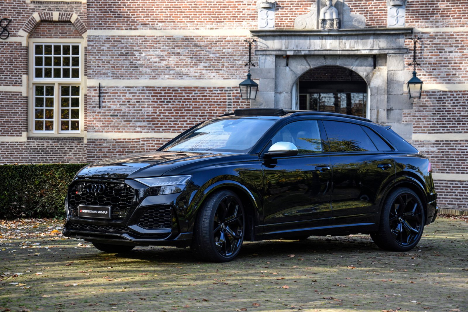 Audi RSQ8 Huren Exclusive auto verhuur